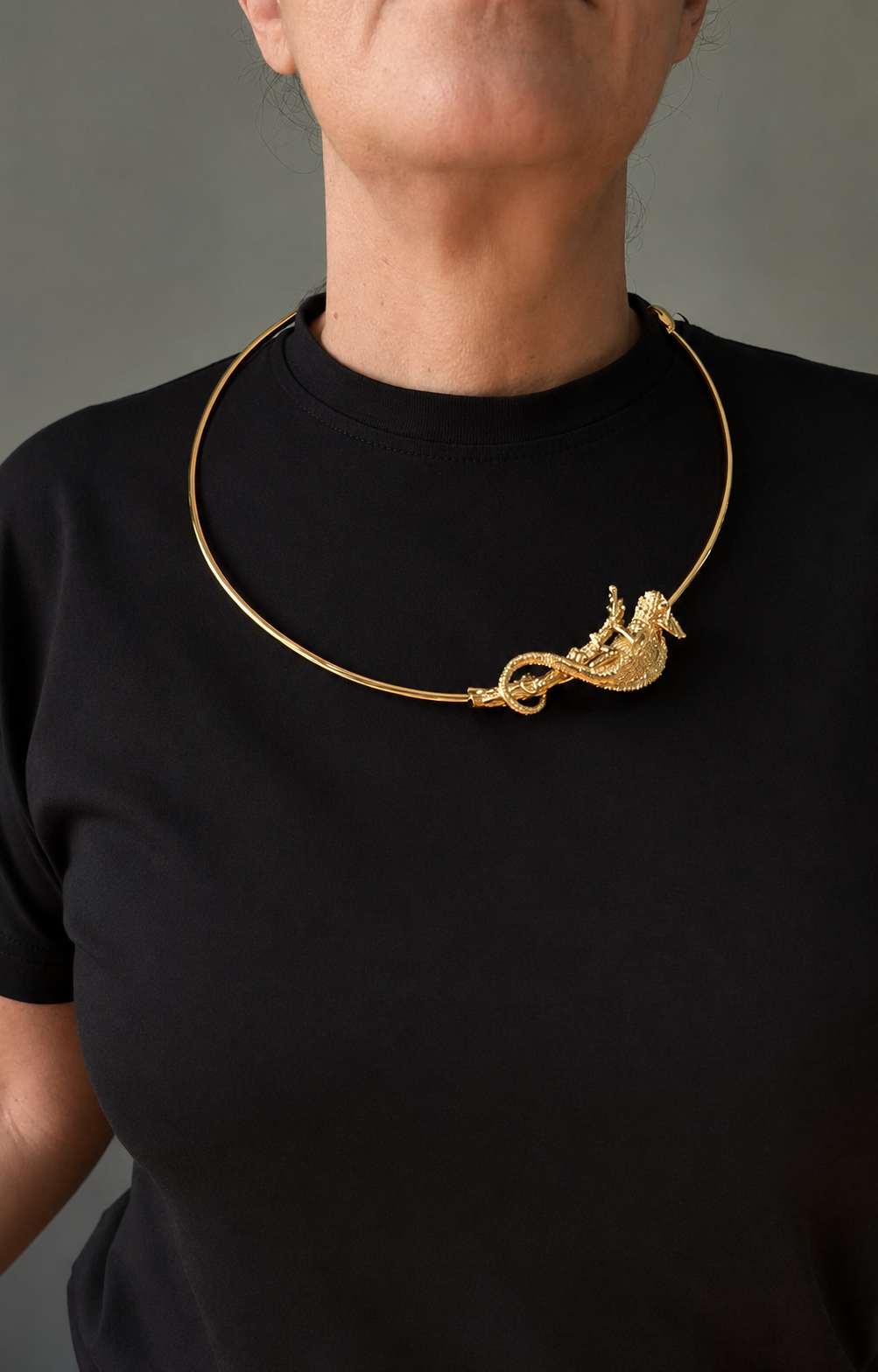 Collier in bronzo con camaleonte